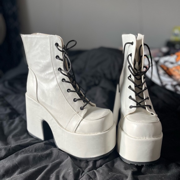 White Camel-203 Demonia READ DESCRIPTION - Picture 6 of 6